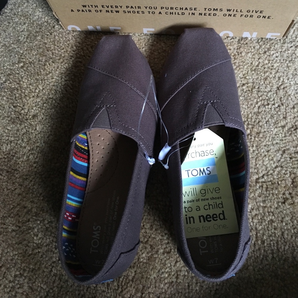 TOMS Shoes🍂✨